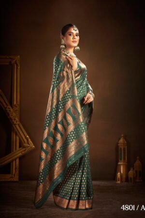 Elegant Maharashtrian Gifting Saree