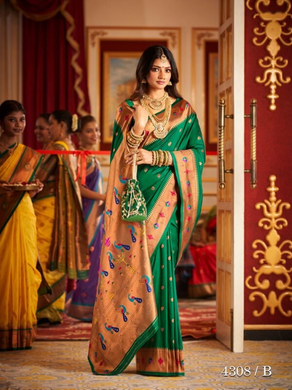 Intricate Kathpadar Elegance